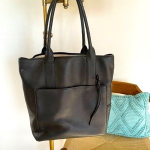 Danger diver lap top bag, black leather, slightly worn-see pictures